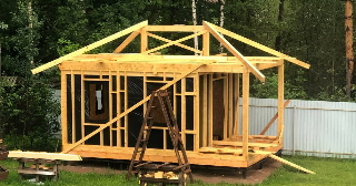 Сарай из бруса 100х100 в Анапе - строительство под ключ | Строй-Нпа от 41497 руб.